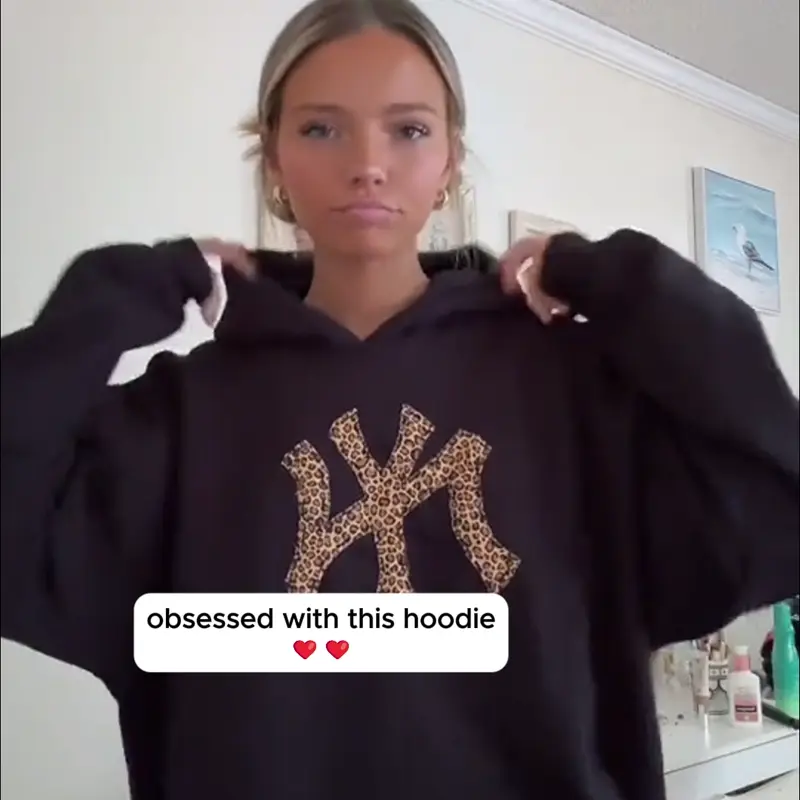 Isabella - Sudadera con capucha de leopardo